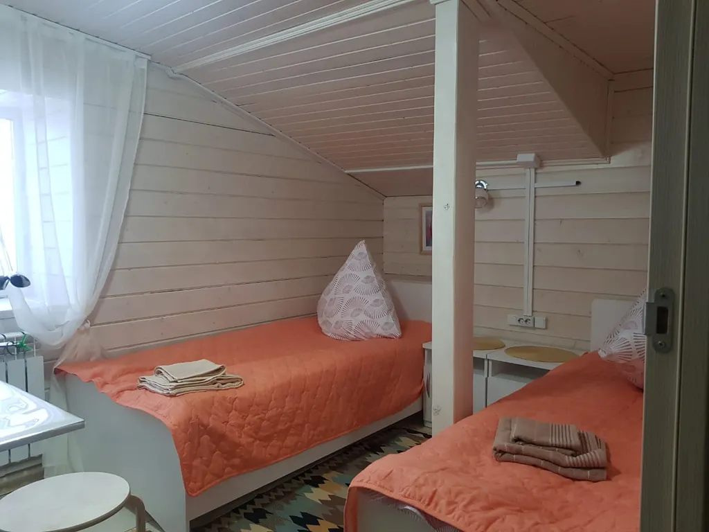 Семейный домик с видом на храм