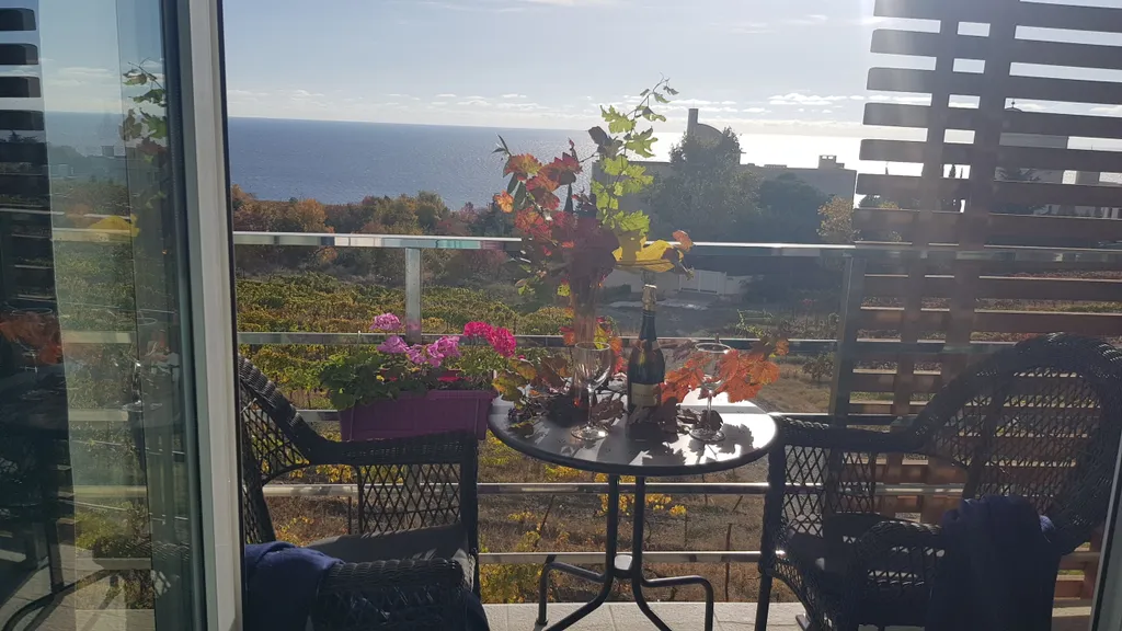 Квартира Панорамный вид на море — аренда посуточно в Ливадия