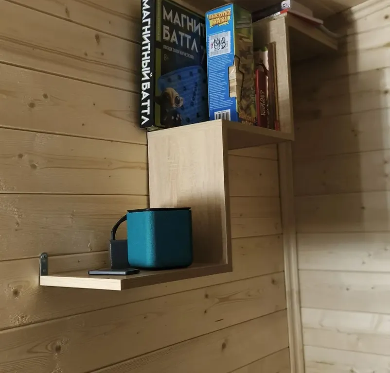 Уютный домик с банным чаном в окружении леса