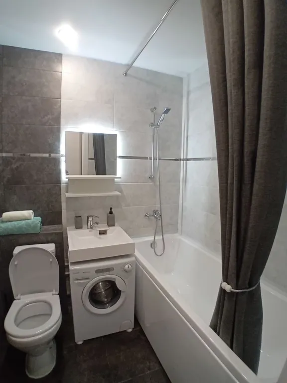 Студия в центральном районе с новым ремонтом