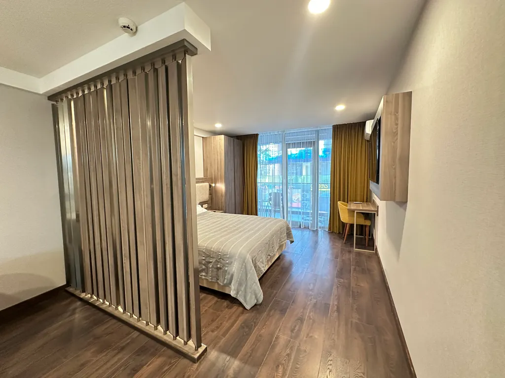 Просторный апартамент в двух шагах от моря