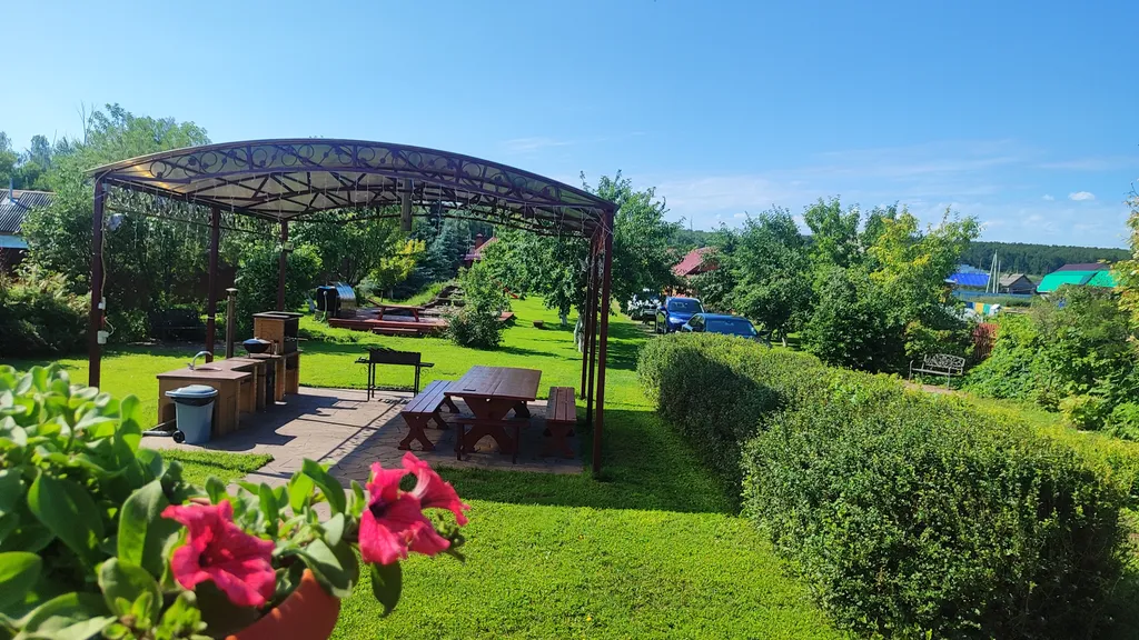 Усадьба Фархутдиновых на озере Кандрыкуль