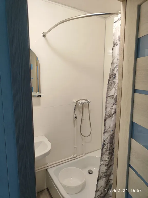 Квартира Отдельная мансарда с верандой — Ейск