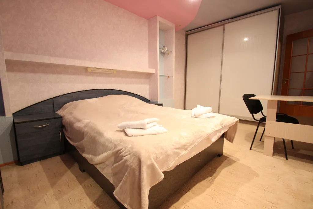 3-комнатная Квартира — аренда посуточно в Кировск