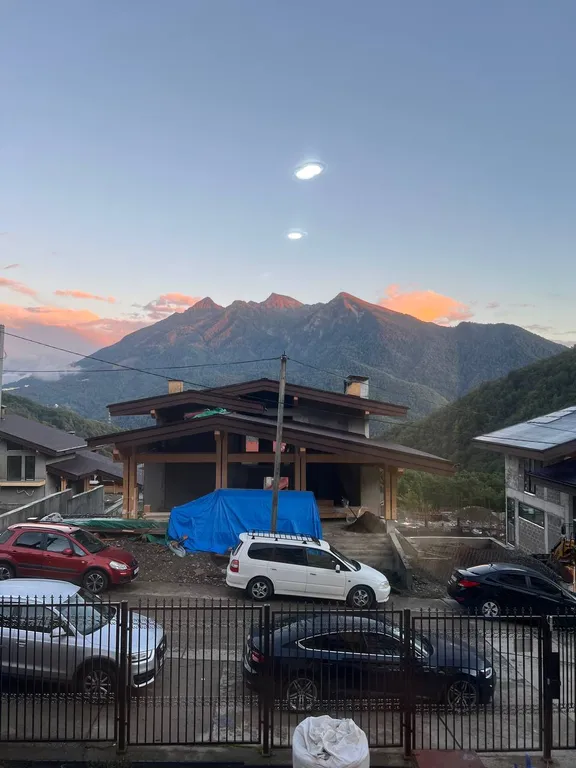 Студия в Красной поляне с видом на горы