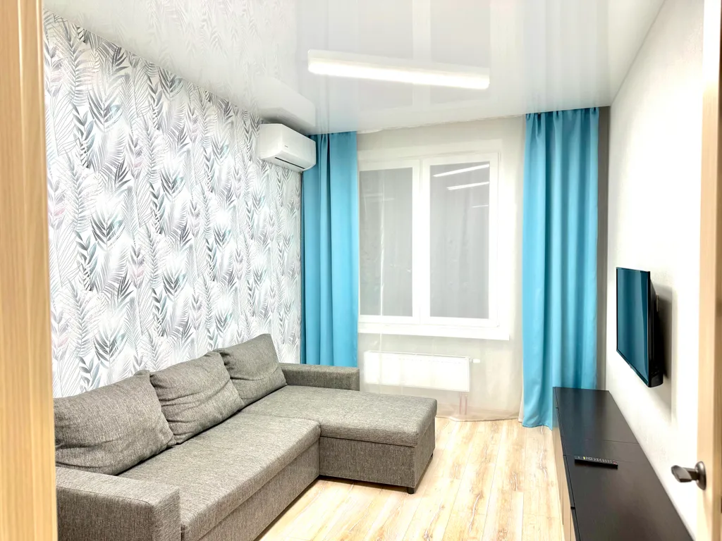 Видовая квартира в 10 минутах от центра города, рядом с метро