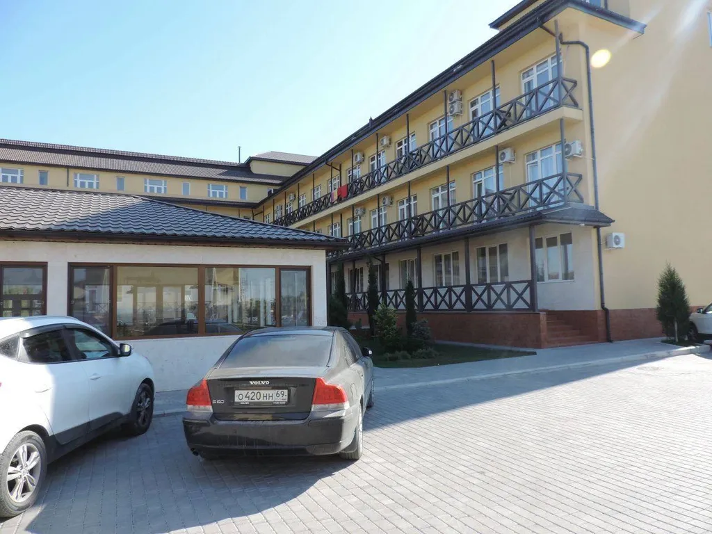 Уютные апартаменты на 1 этаже с выходом в бассейн рядом с морем