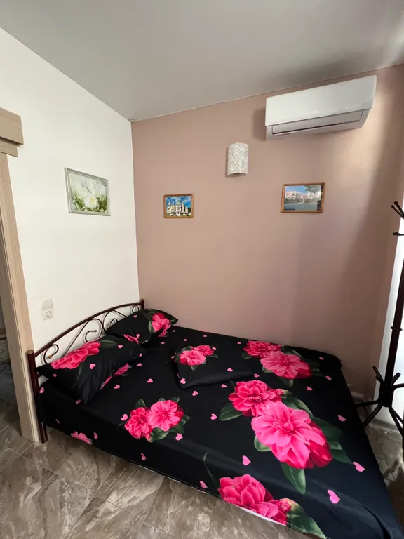 Дом у Массандровского дворца