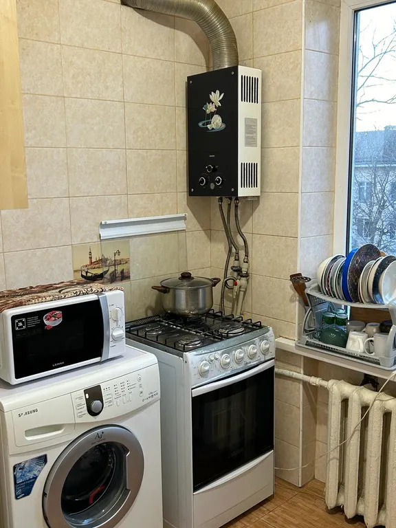 Уютная 3ка в самом сердце микрорайона Бeлaя Рoмашкa