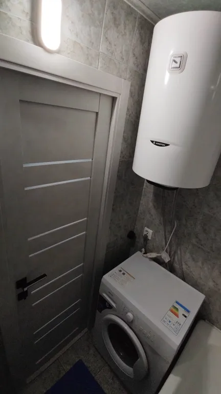 Однокомнатная квартира с балконом и лифтом у ТРЦ Плазма