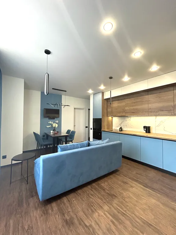 Евротрешка с дизайнерским ремонтом