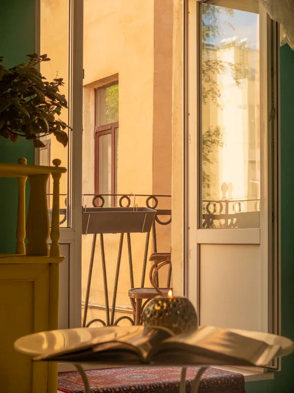 Квартира Светлая трехкомнатная квартира в культурном центре Петербурга — Санкт-Петербург