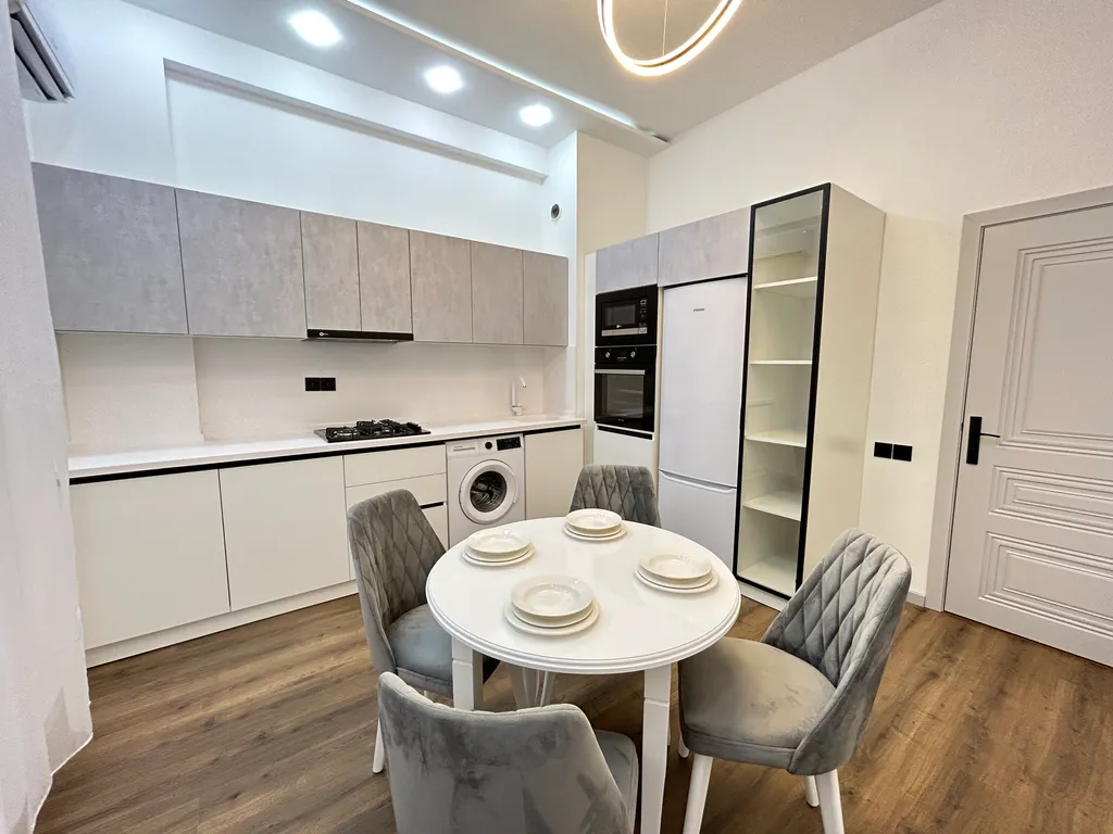 Whitestone Residence