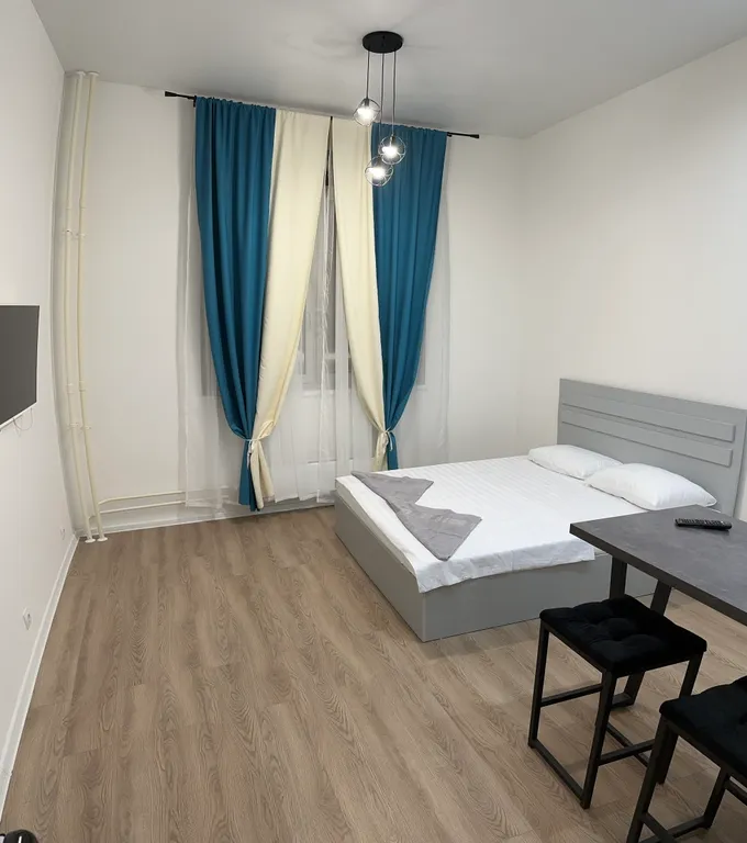 Apart De Luxe
