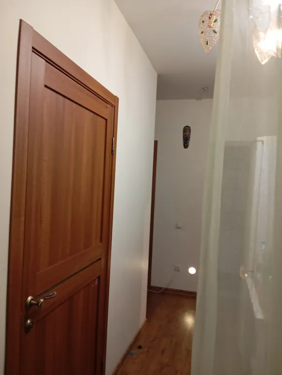 Комната с балконом рядом с метро