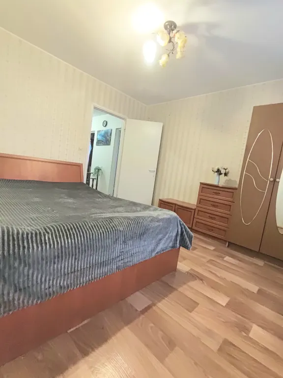 Квартира Трёхкомнатная квартира для отдыха — Богучар