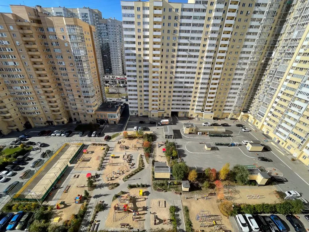 Квартира Уютная квартира рядом с ТЦ Мегаполис, метро Чкаловская — Екатеринбург