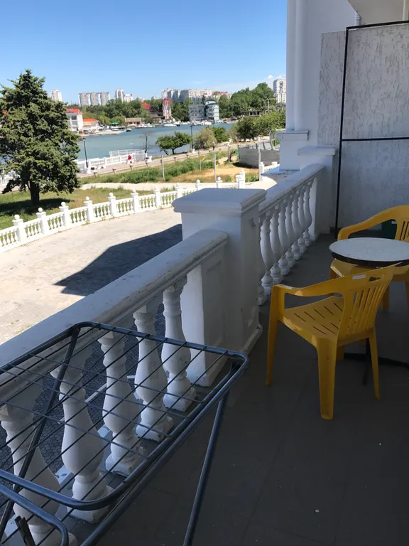 Квартира 3-комнатная Квартира — Севастополь