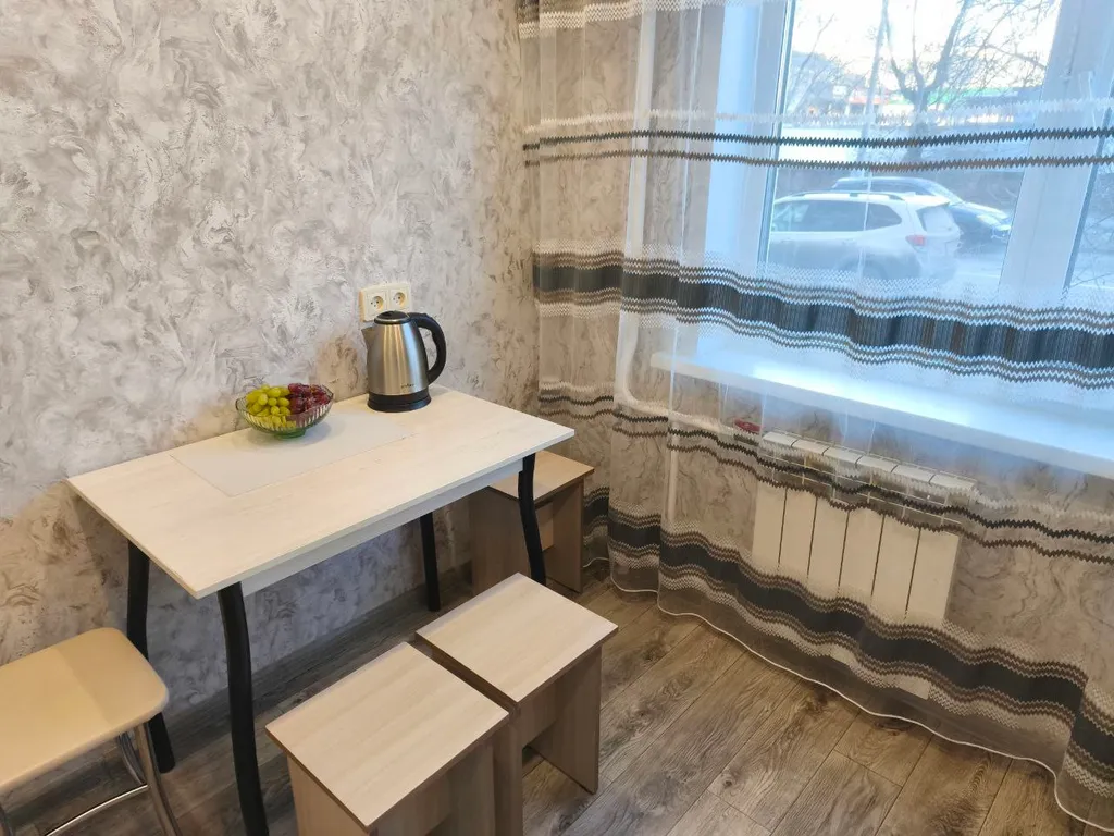 Трехкомнатная квартира вблизи Сквера Энтузиастов