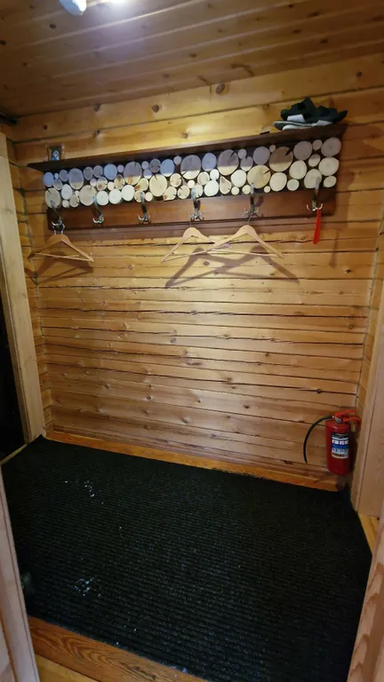 Дом на берегу озера Байкал