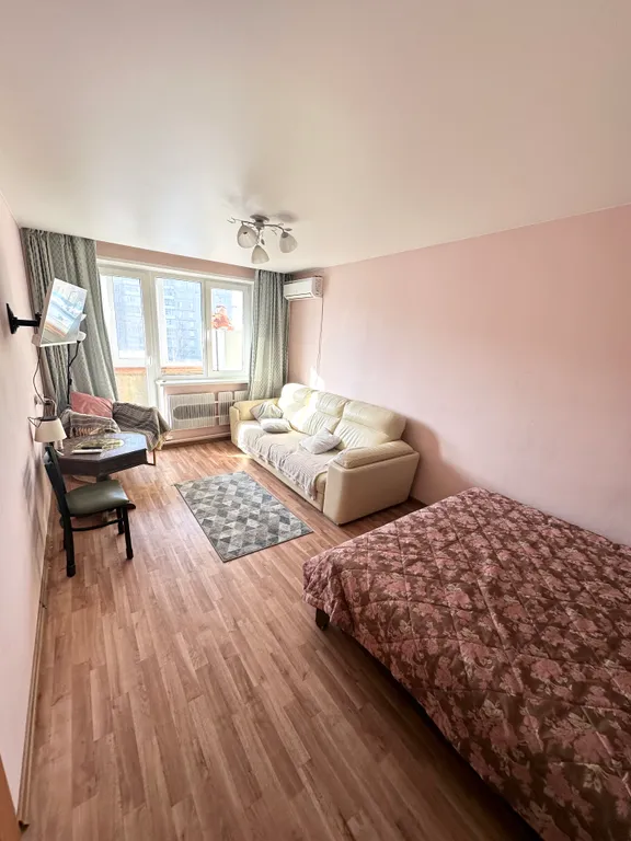 Квартира рядом с ТРЦ Мадагаскар и универсамом Звездный