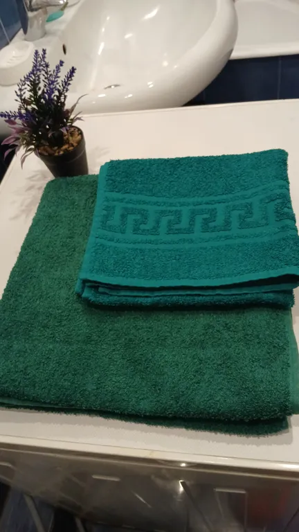 Двух комнатная квартира с изолированными комнатами около парка Горьког