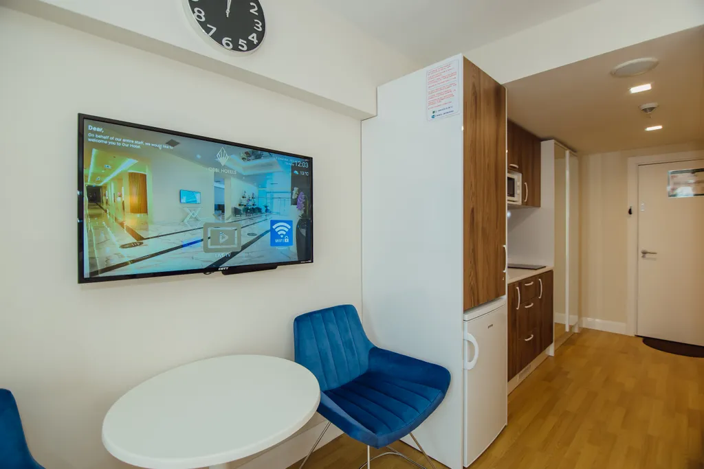 Студия с видом на море