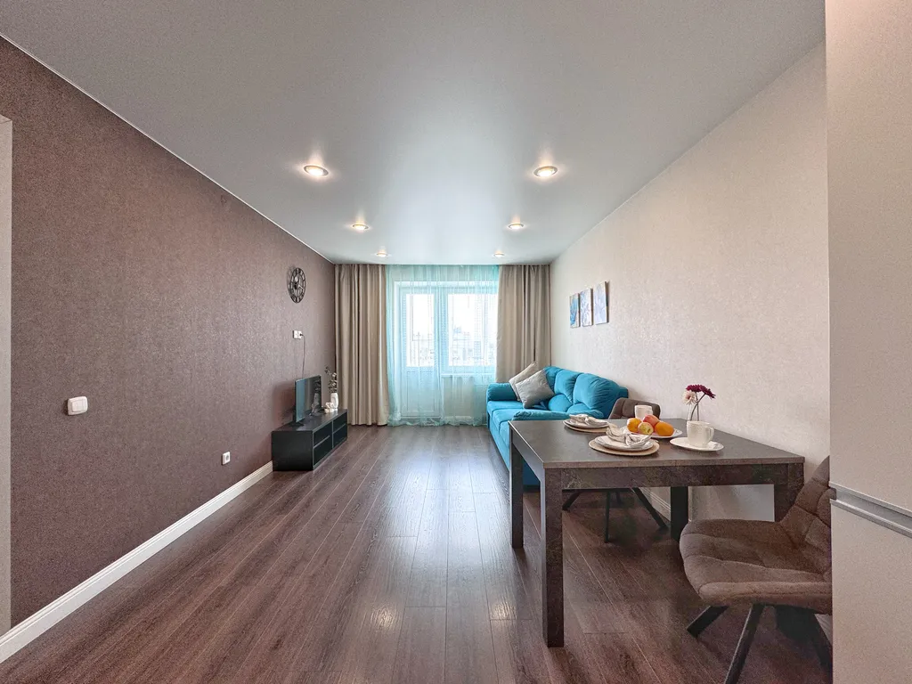 Стильная 2-комнатная квартира-студия в новом доме на берегу реки Вятка