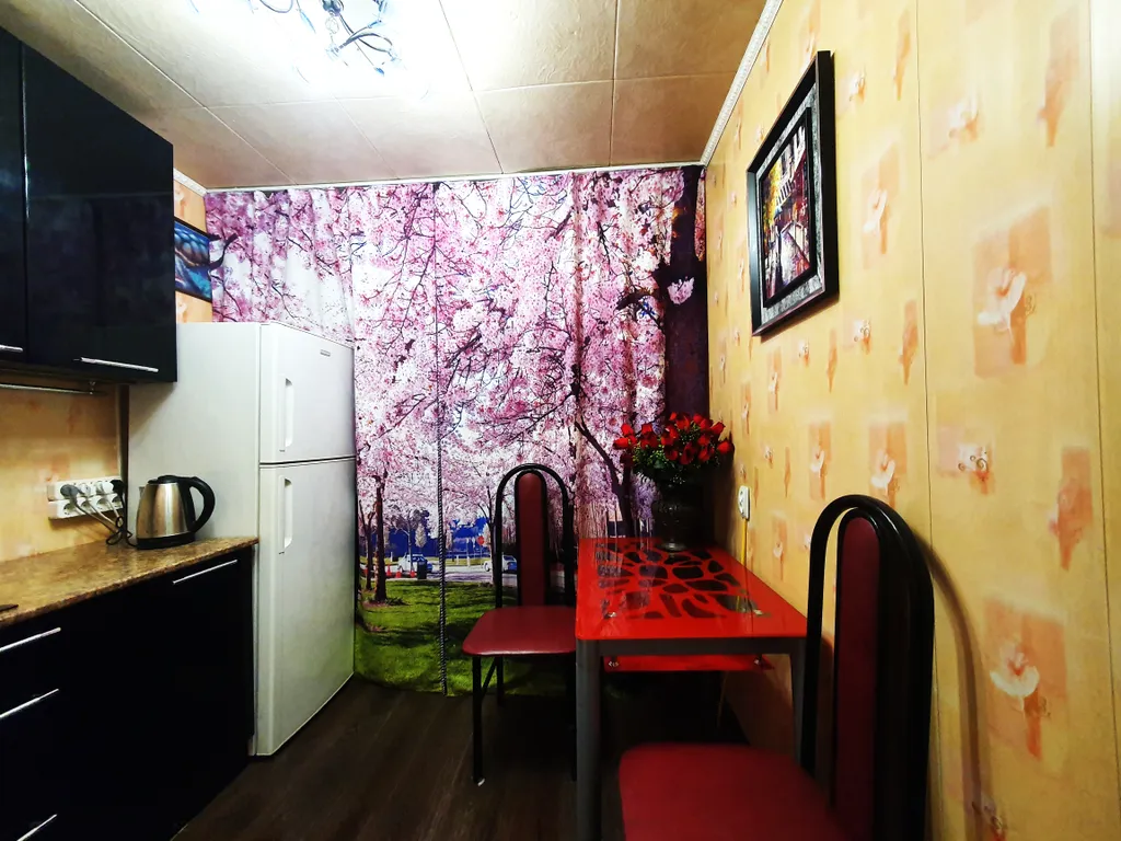 2 комнатная на горняков в центре Талнаха