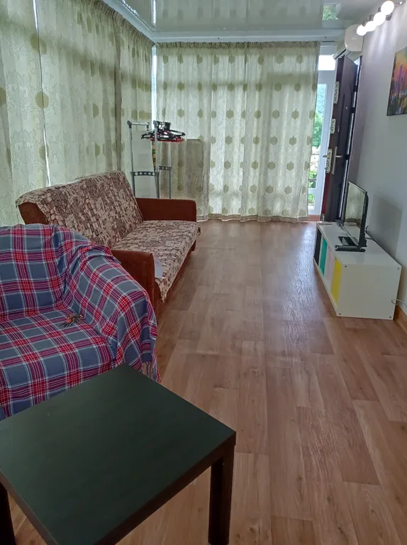 Коттедж Домик недалеко от моря — Геленджик