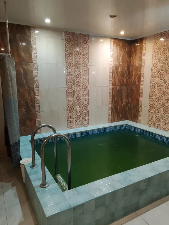 Уютный домик с бассейном