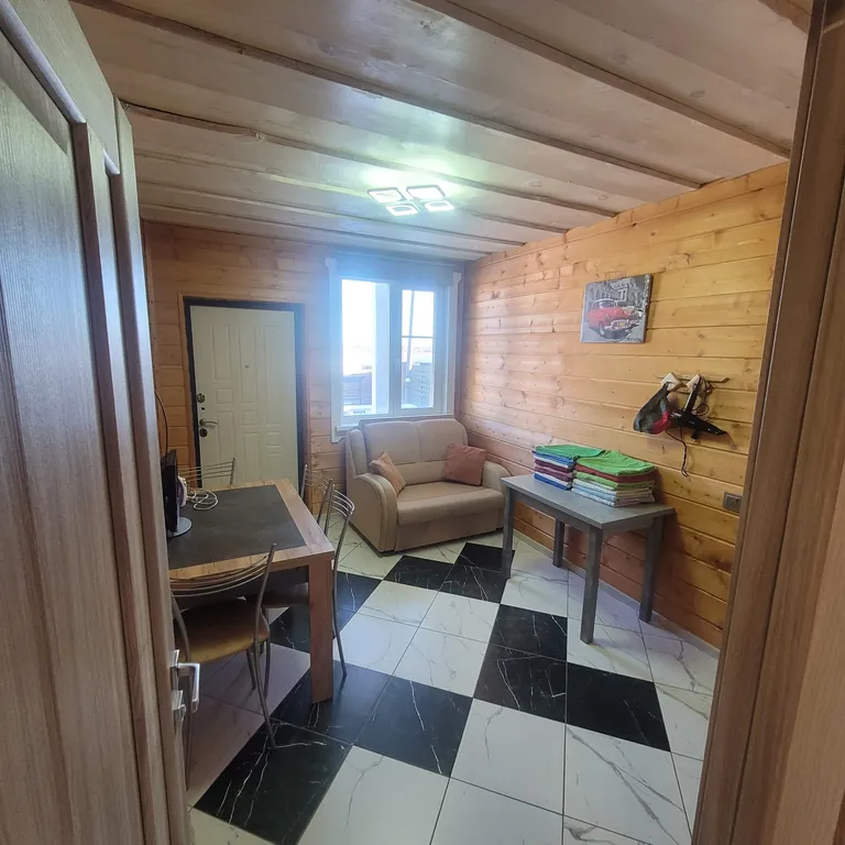 10-комнатный Дом