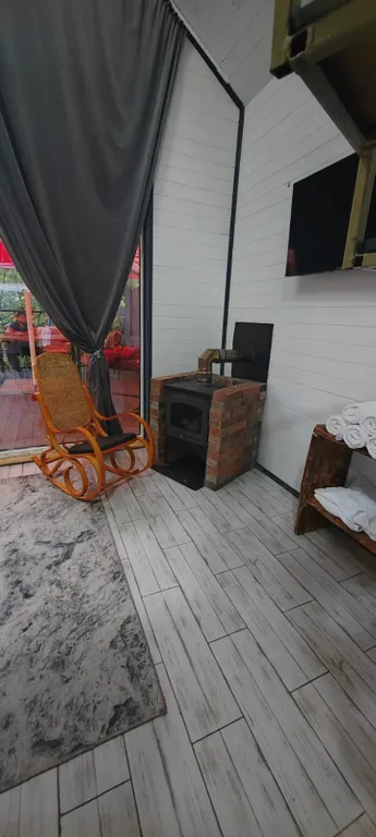 Барнхаус с бассейном