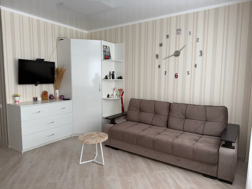 Квартира Уютная студия с новым ремонтом — аренда посуточно в Небуг