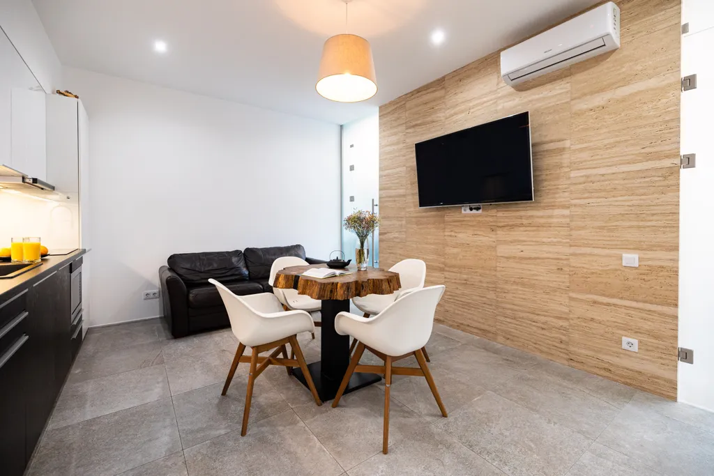 Современные дизайнерские апартаменты с потрясающим видом на горы