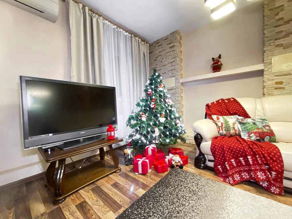 Двухуровневая квартира для большой компании