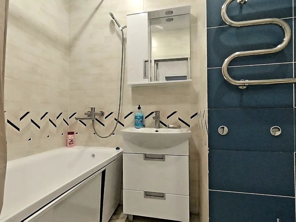 Уютная квартира с современным классическим ремонтом для встреч