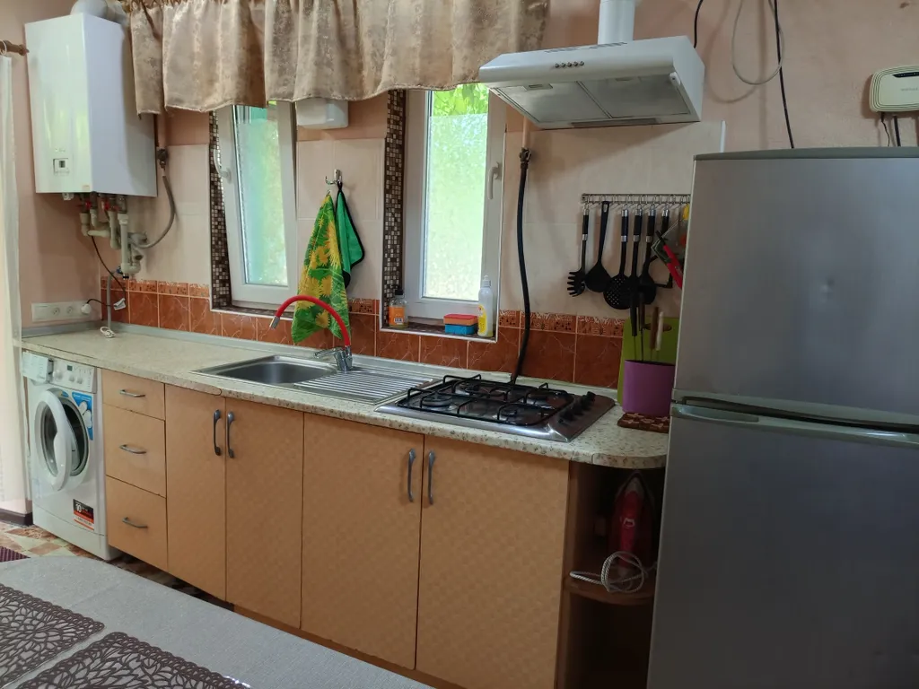 Уютный домик-студия с двориком у моря