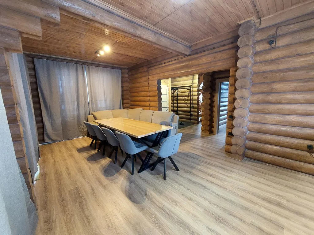 6-комнатный Дом