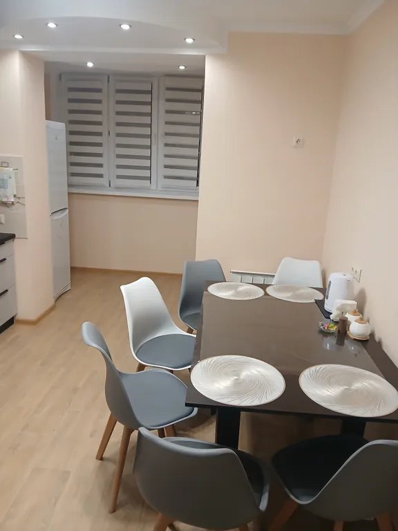 Уютная 3х комнатная квартира, новая, в центральной части