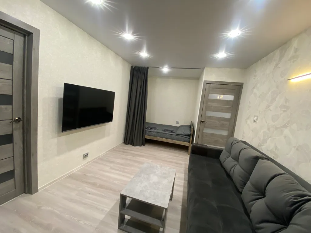 Уютная квартира с массажным креслом и кофемашиной