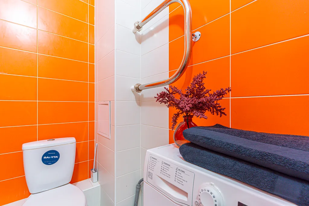 Комфopтaбeльная квартира c соврeмeнным дизайном, pядoм c мeтpo