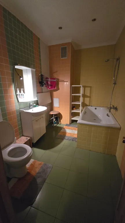 Уютная квартира в центре в тихом зелёном месте