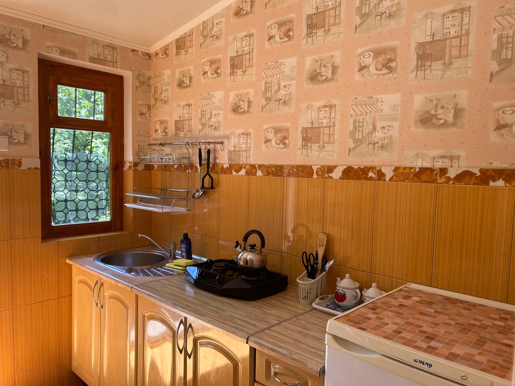 Коттедж Уютный домик у моря — аренда посуточно в Алупка