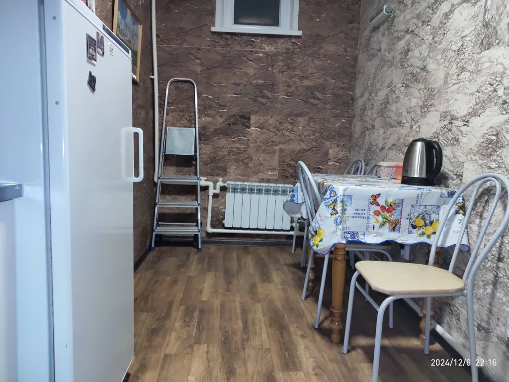 2-комнатная квартира в своём доме с баней и стоянкой