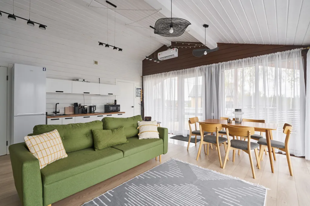 Панорамный дом у озера Сенеж рядом с банным комплексом