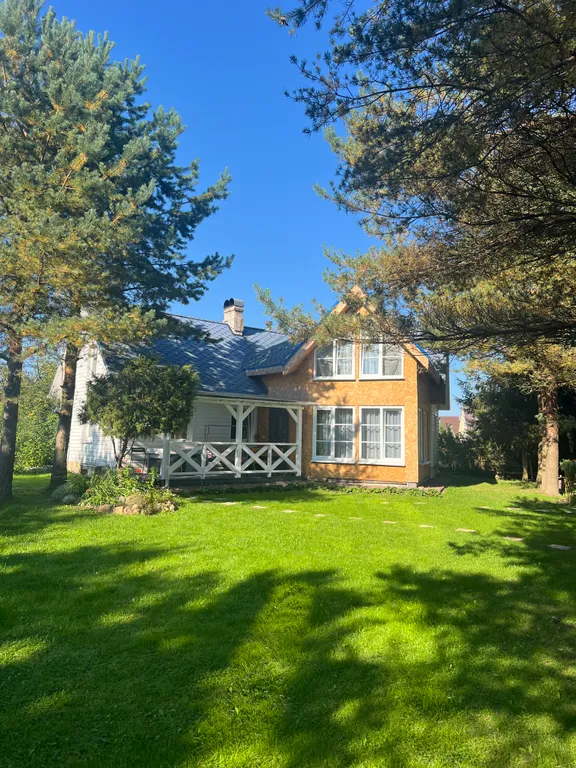 Коттедж Дом в стиле прованс с камином — аренда посуточно в Гатчина