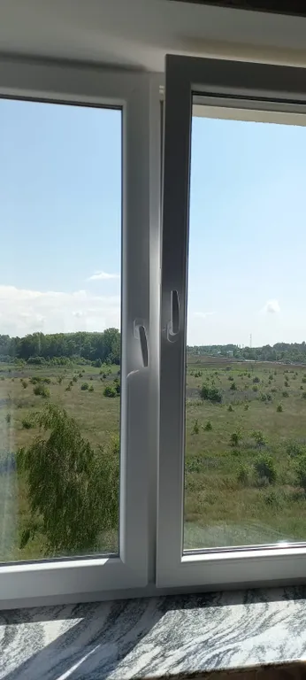 Квартира с магистральным фильтром, кухней-столовой и уютной спальней