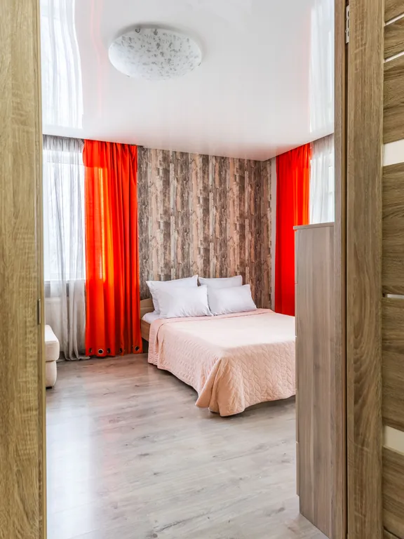 По-домашнему уютная квартира, в центре города, все в пешей доступности