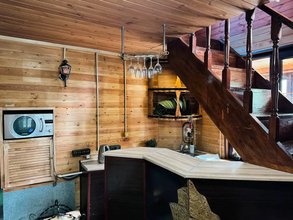 Коттедж у реки с баней